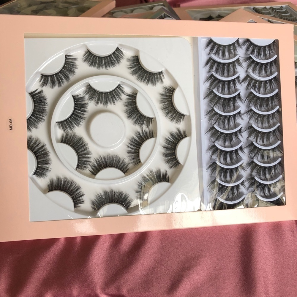 False Eyelashes Strip 18 Pairs BNIB ($99 Value) 😍